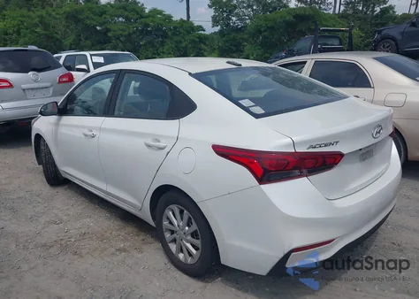 2018 Hyundai Accent Sel z USA, uszkodzony, nr VIN 3KPC24A31JE023870